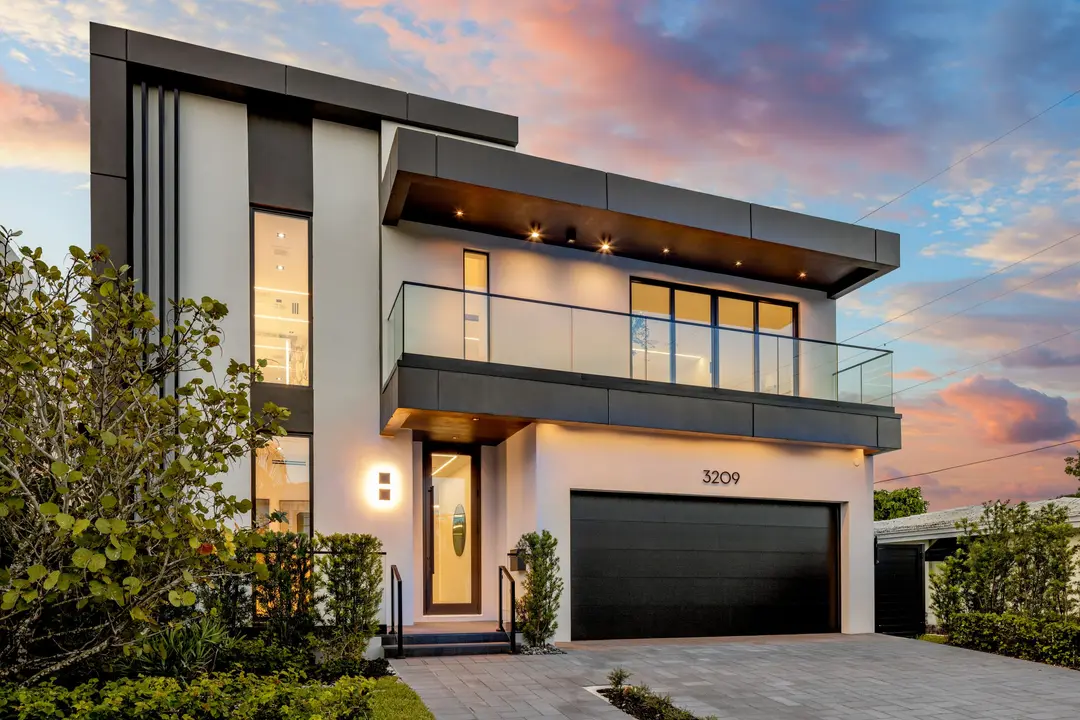 Front at twilight, 3209
